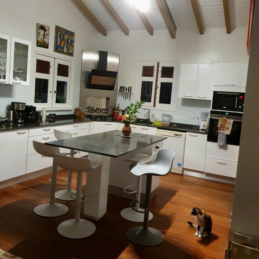 Deux Chambres Et Deux Salles De Bain Dans La Maison De Michelle L'Amirade Grande Anse  Exteriér fotografie