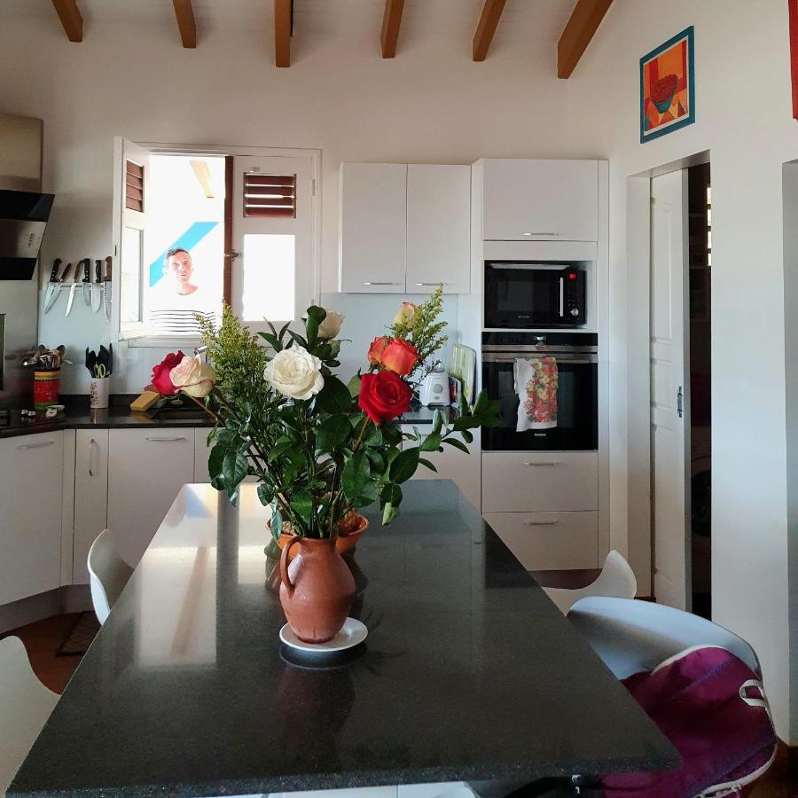 Deux Chambres Et Deux Salles De Bain Dans La Maison De Michelle L'Amirade Grande Anse  Exteriér fotografie